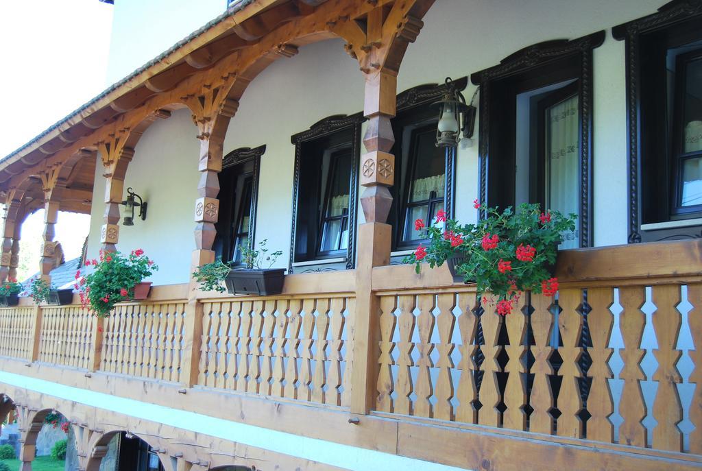 Pensiunea Glodeanca Bagian luar foto